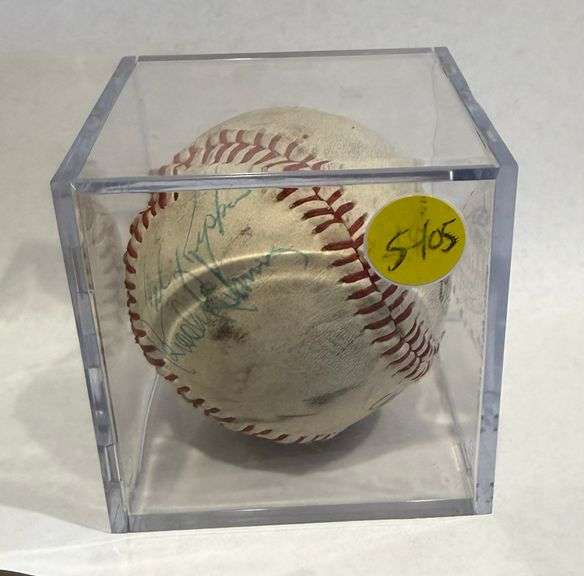 Cal Ripken and Brooks Robinson signed baseball
