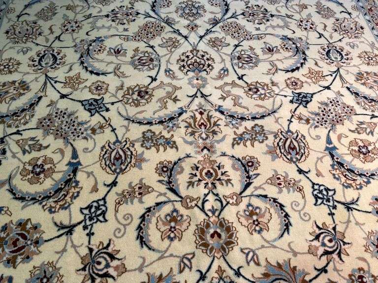 Fine Authentic Persian Silk&Wool Nain 10x13