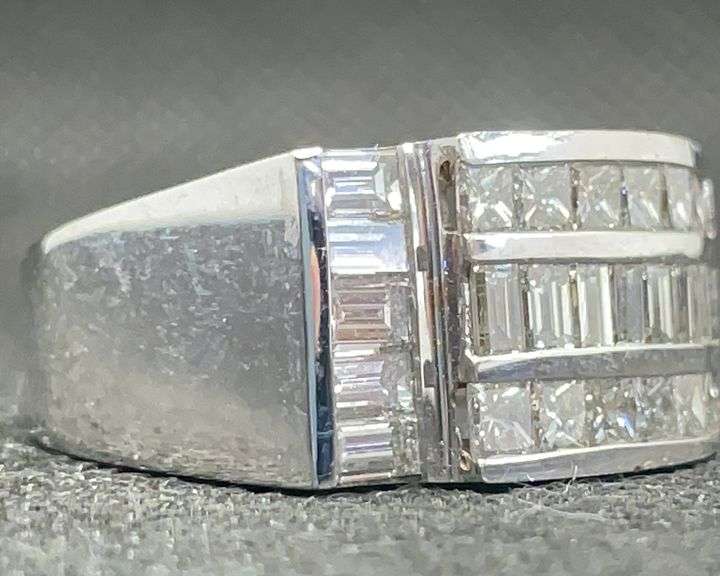 STUNNING BAGUETTE THREE ROW 14K WHITE GOLD RING