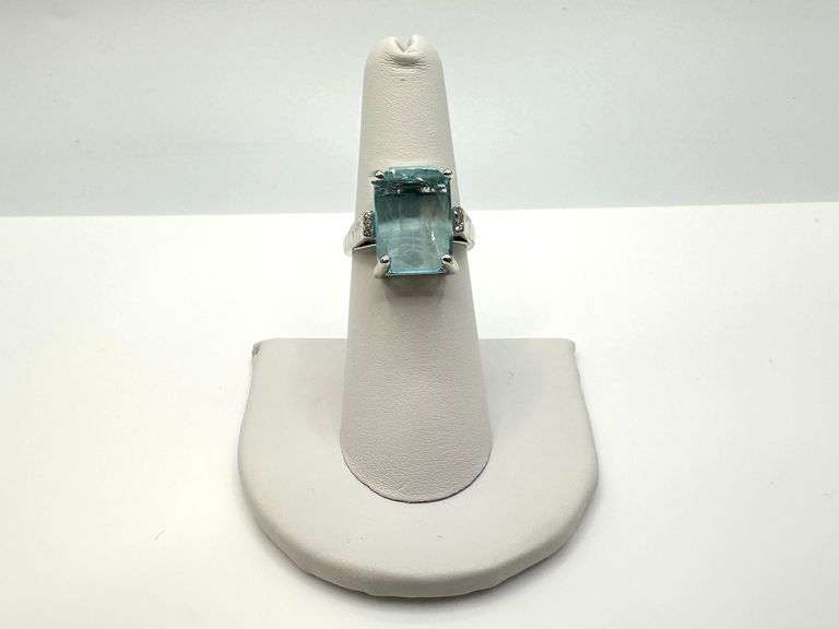14 Kt White Gold Plate 6.5 Ct Simulated Sky Blue Topaz Ring.