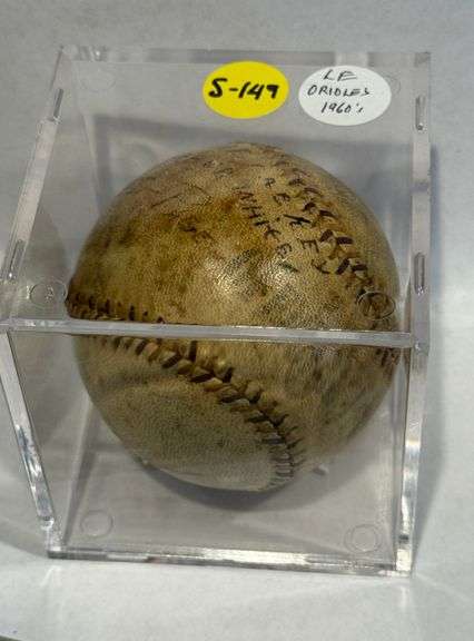 Late 1960's O's signed baseball team