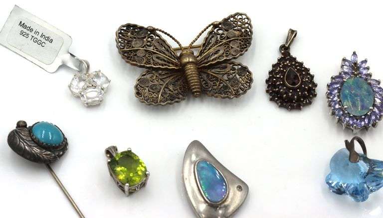 Group lot of vintage 925 sterling silver pendants