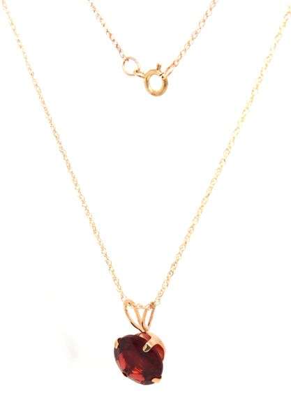 10kt Yellow gold 2.50ct Garnet pendant on chain