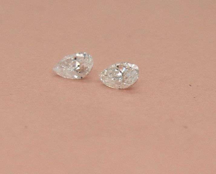 Pair of 0.20ctw pear shaped diamond loose stone