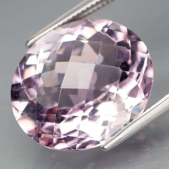 So much SPARKLE! 10.90ct collectors checker top Amethyst!