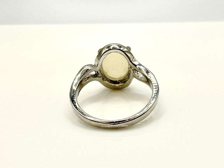 Amazing 5.75 Ct Simulated Color Play Rainbow Opal Ring