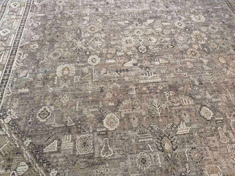 Decorative Vintage Design rug 8x10