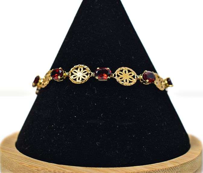 Stunning 14K Yellow Gold Red Garnet Gemstone Bracelet