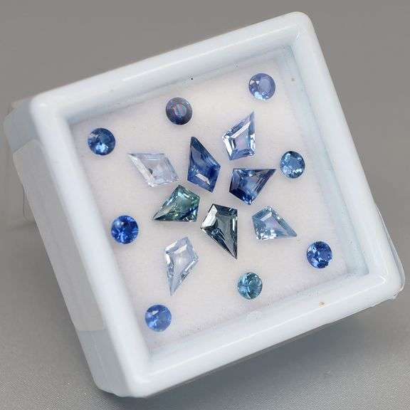 Pre-designed! 2.91ct set of blue Ceylon Sapphires! Heated only!