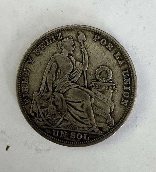 1924 Peruvian Un Sol Silver Coin