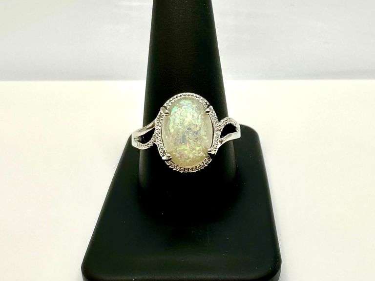 Amazing 5.75 Ct Simulated Color Play Rainbow Opal Ring
