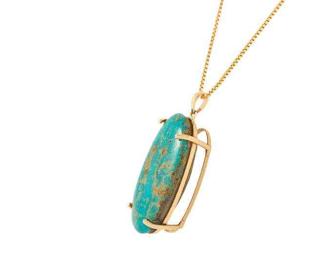 18kt Yellow gold oval Turquoise pendant on box chain