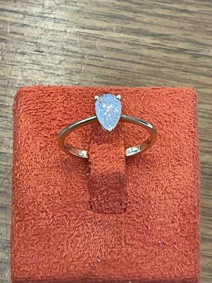 BRAND NEW Ladies 14K Yellow Gold Pear Cut Diamond Solitaire Engagement