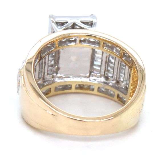 14kt Yellow gold 2.50ctw princess cut, baguette and round brilliant cut diamond Invisible set ring