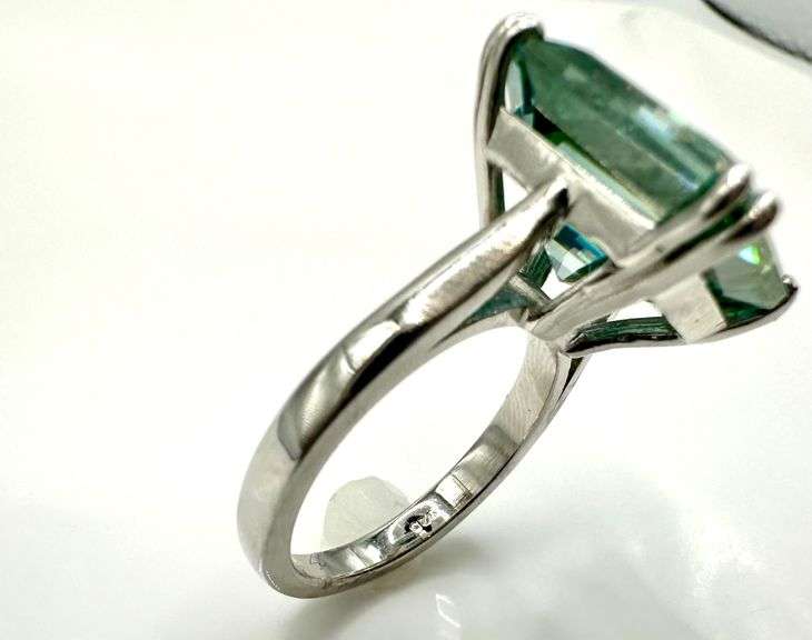 Extraodinary Large 16.35 Ct Russian Color Change Lab Simulated Alexandrite Asscher Cut Ring