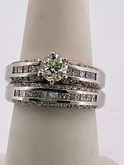 CERTIFIED BRAND NEW 14K WHITE GOLD WEDDING SET