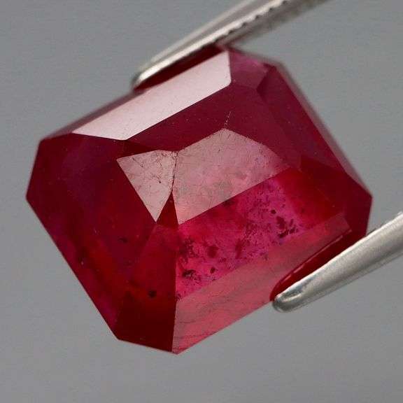 Glowing 8.17ct top blood red Ruby from Madagascar