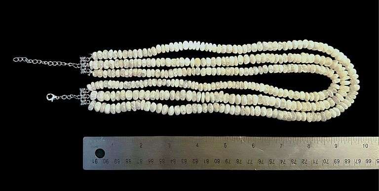 Natural Large 844 Cttw Mined From The Earth Luminisent Moonstone Necklace