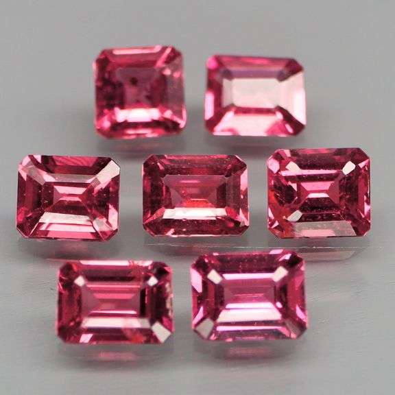 Large examples! 4.60ct set of rare pink Malaya Garnets!