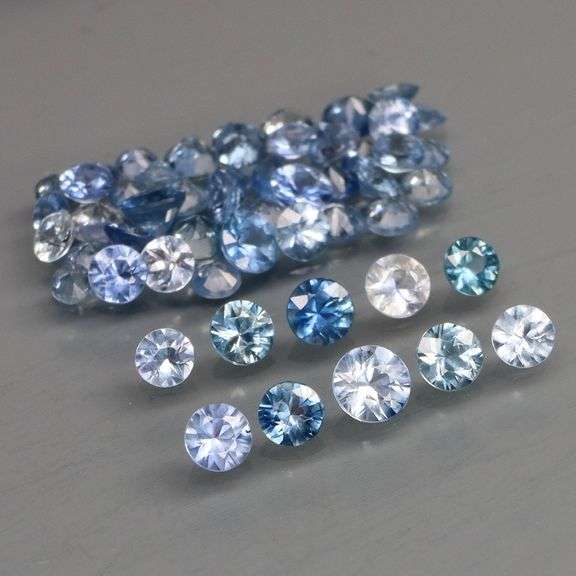 Gorgeous! 4.62ct Sapphire set with multiple blue hues and sizes!