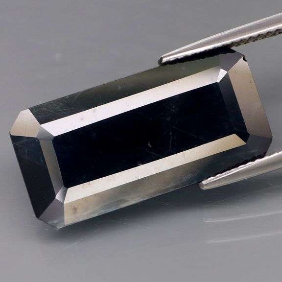 Massive! 20.59ct blue black Sapphire, and it's heated only!!!