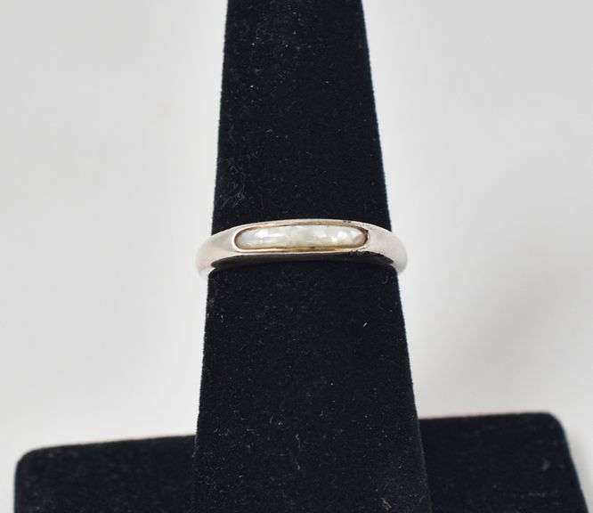 Sterling Silver Mother of Pearl Gemstone Ring
