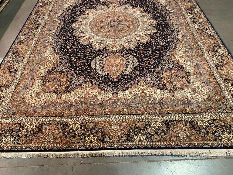 Stunning Medallion Design rug 8x11