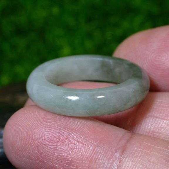 Oh my! 19ct semi-translucent Bumese Jade ring!