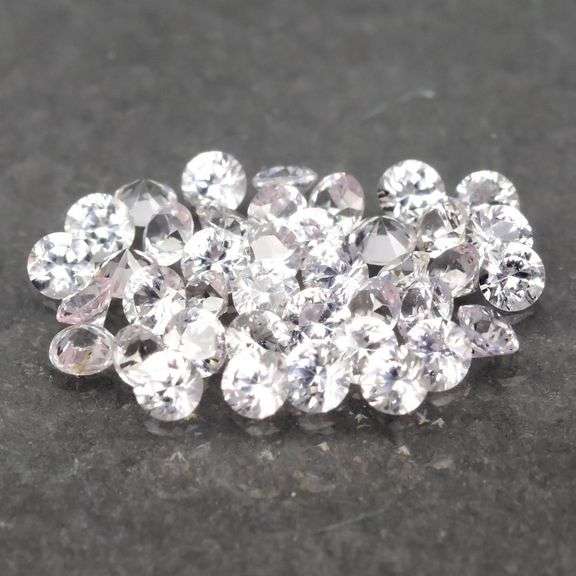 Brilliant! 2.52ct diamond cut diamond white Sapphire set