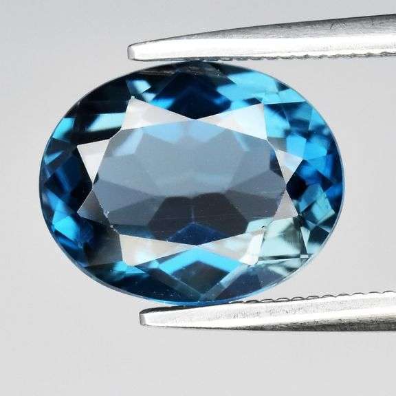Outstanding IF grade 3.19ct London blue Topaz!