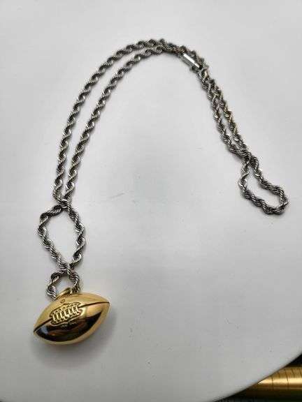 Absolutely beautiful hand made white and yellow gold Pendent
