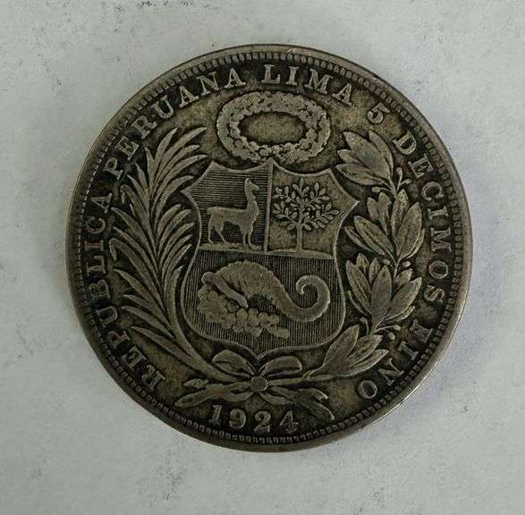 1924 Peruvian Un Sol Silver Coin