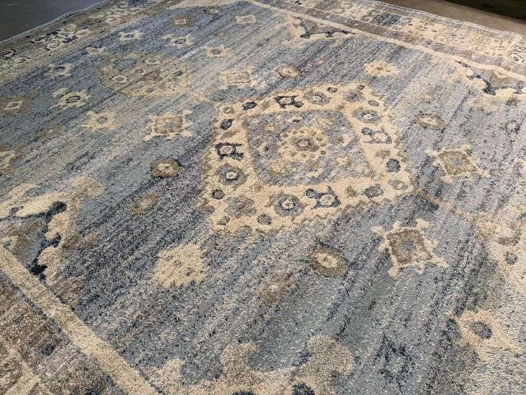 Magnificent Vintagage Repro Design Rug 8x11