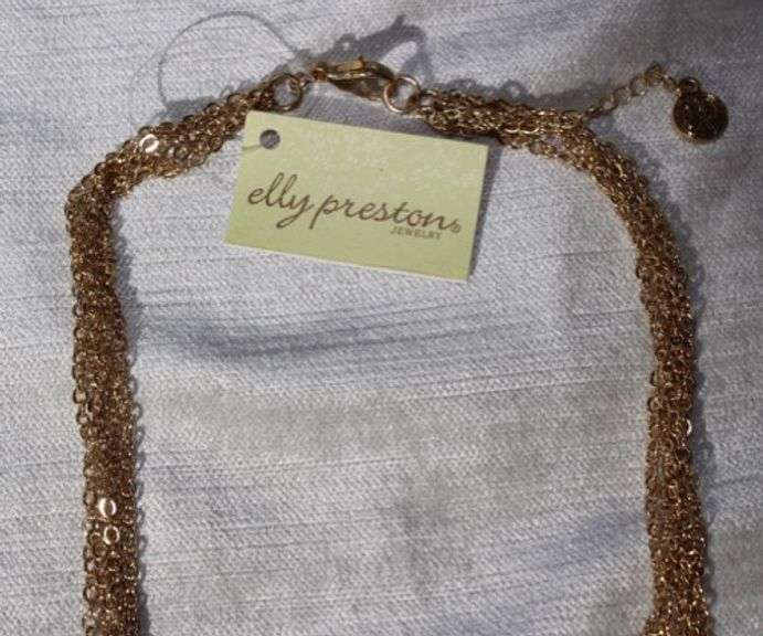 Set Of Fashion Jewelry Neck Lace