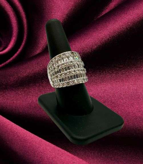 Sparkling 14 Kt White Plate 17.5 Cttw Simulated Diamond Ring