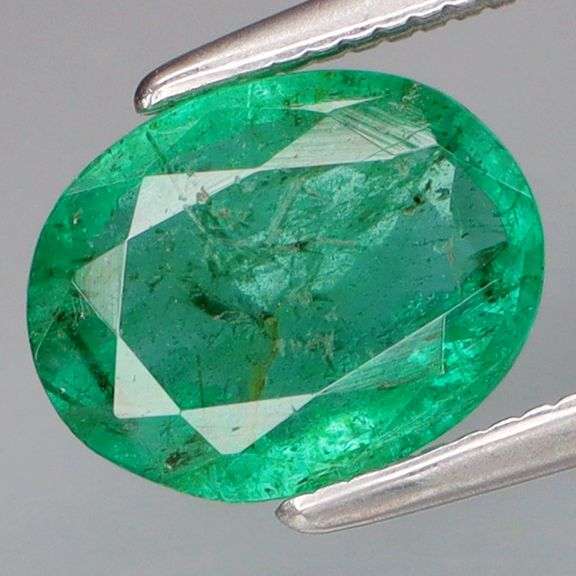Outstanding color! 1.46ct top green Colombian Emerald