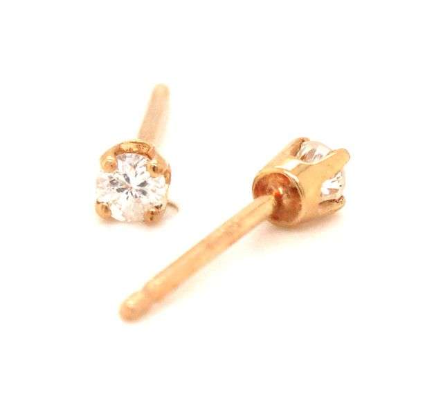 14kt Yellow gold 0.08ctw diamond stud earrings