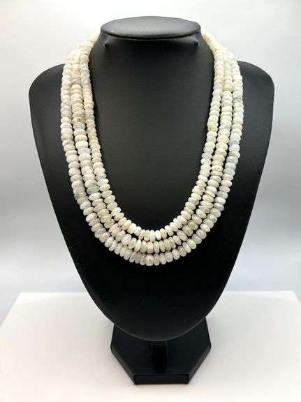Natural Large 844 Cttw Mined From The Earth Luminisent Moonstone Necklace
