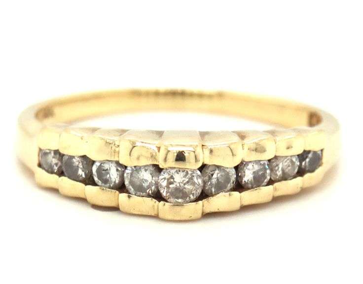 Cute Little 14K YG Diamond Pyramid Ring