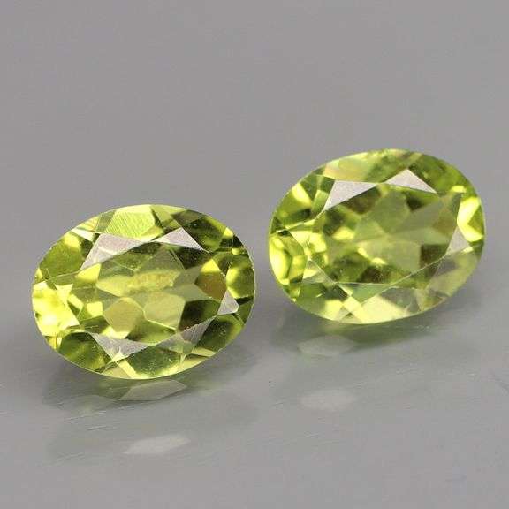 Gorgeous! 3.66ct glittering pair of 9x7mm matched Peridot!