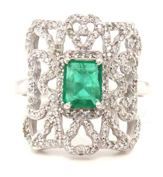Amazing 0.85CTS Emerald cut Natural Emerald & Diamond Ring in Sterling Silver