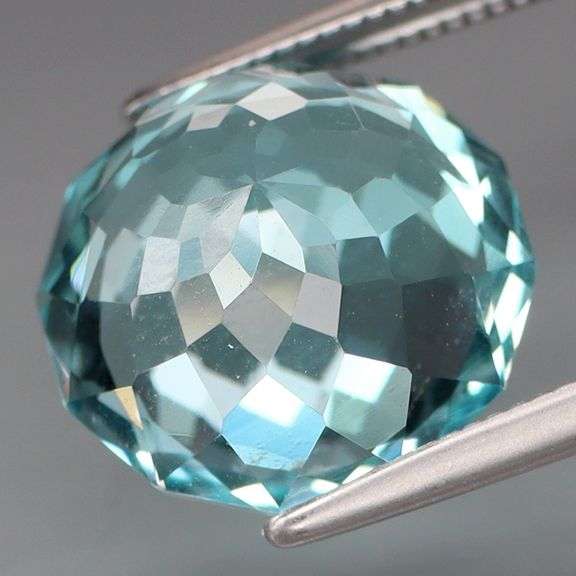 Huge! 12.2mm big 9.10ct vivid Swiss Blue Topaz!