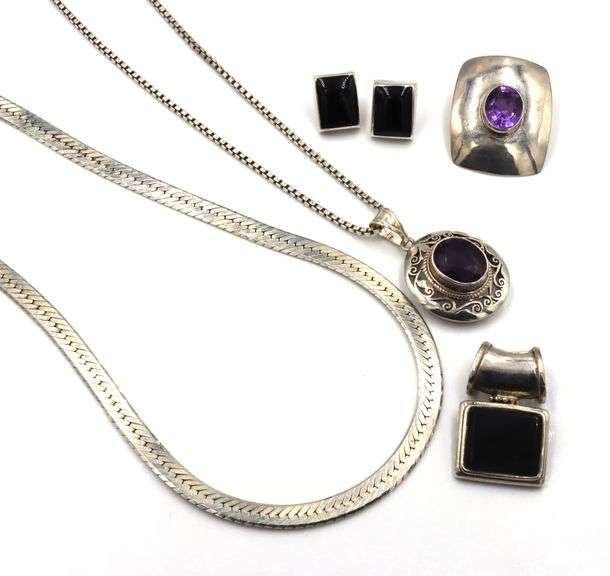 Group lot of Vintage 925 sterling silver mixed jewelry