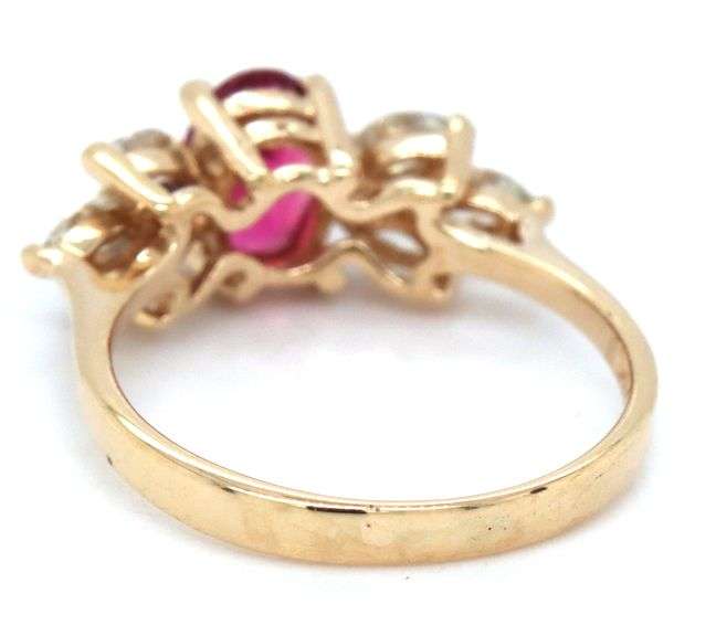 14kt Yellow gold oval tourmaline and marquise diamond ring
