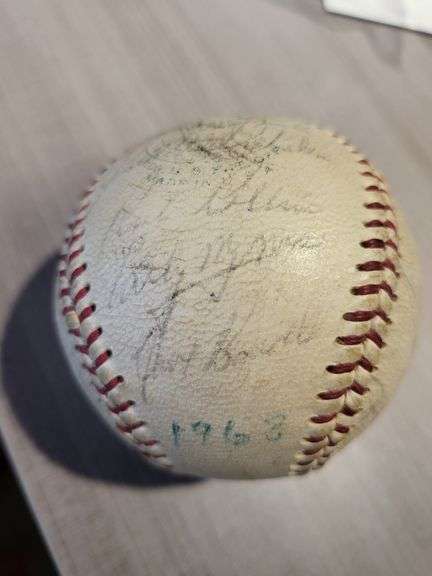 1963  Balt Orioles Team Baseball, Nice Ball!