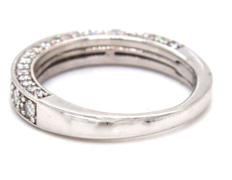 14kt White gold 0.85ctw diamond edge band