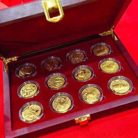 12 Zodiac Signs Golden Zodiac Coin Collection in Wooden Case
