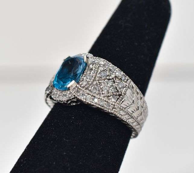 Sparkling 14K White Gold Blue Topaz Gemstone Ring with Diamond Accents