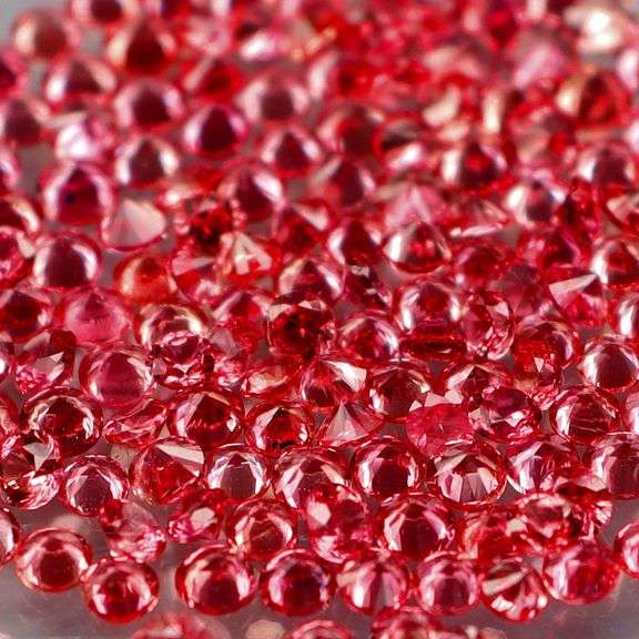 Vibrant color! Diamond cut! 2.92ct hot red Sapphire set!