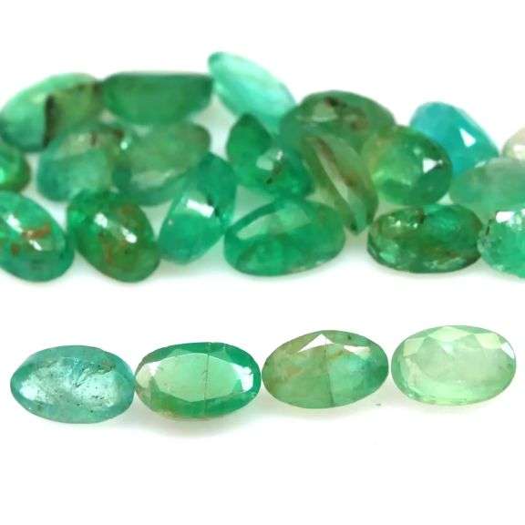 Bright emerald green 6.21ct 23pc Emerald set